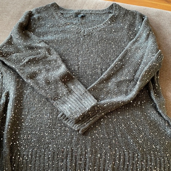 grey APT 9 sweater with silver sequins - Picture 1 of 2